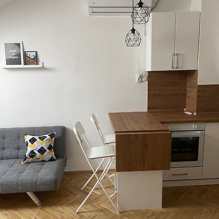 Stella Appartment Νόβι Σαντ Εξωτερικό φωτογραφία