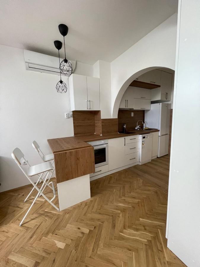Stella Appartment Νόβι Σαντ Εξωτερικό φωτογραφία