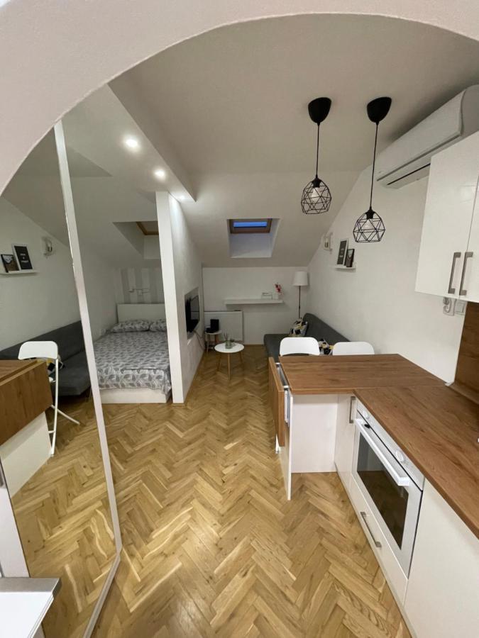 Stella Appartment Νόβι Σαντ Εξωτερικό φωτογραφία
